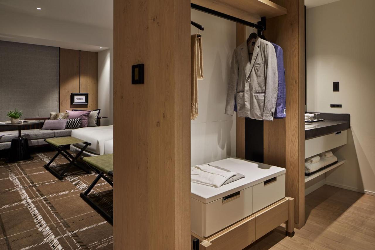 Hyatt Centric Канандзава Экстерьер фото A guest room at the hotel